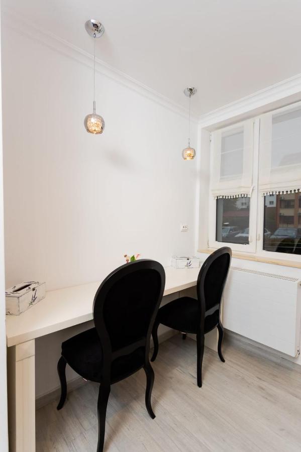 Apartament Carolyne Bistriţa Exterior foto