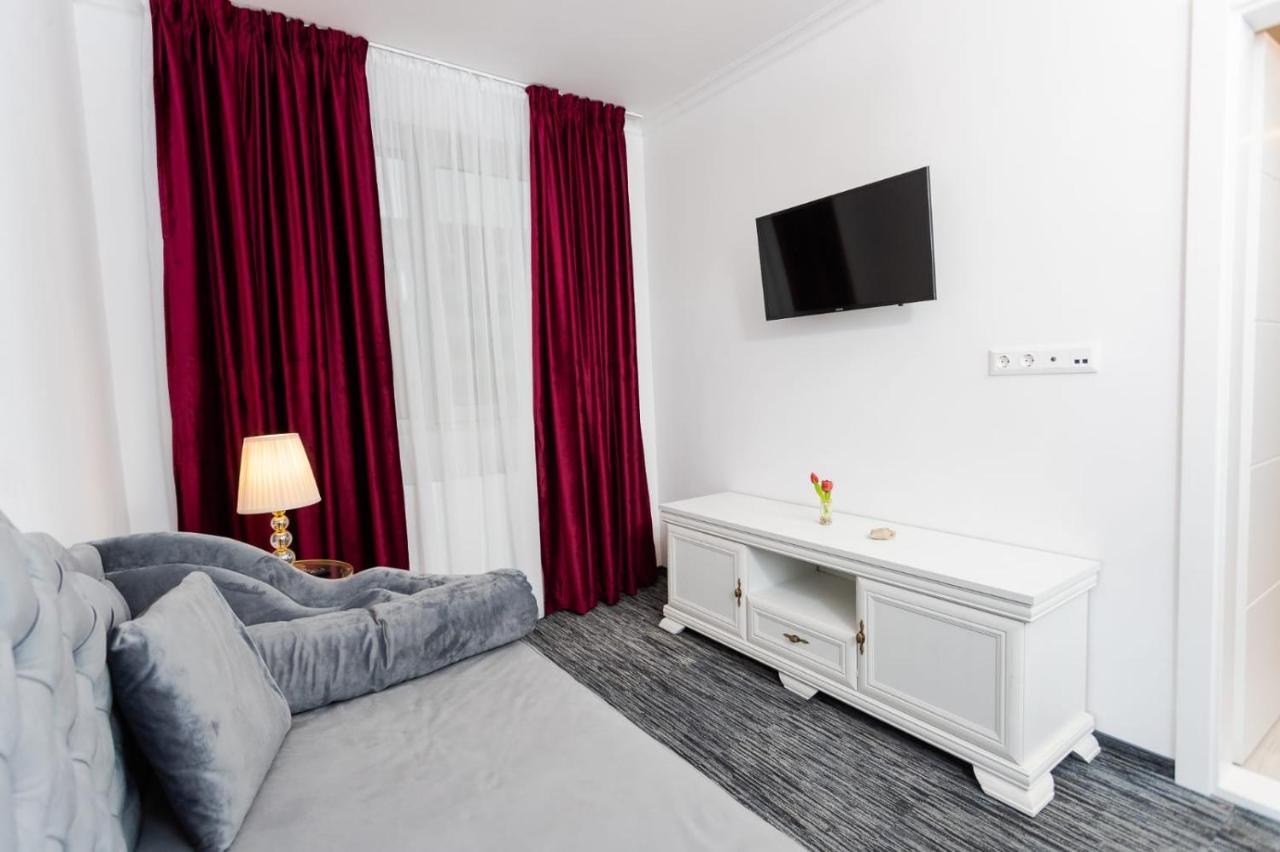 Apartament Carolyne Bistriţa Exterior foto